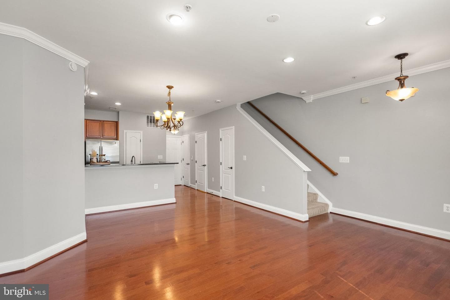 242 N Summit Avenue N #21 photo 4
