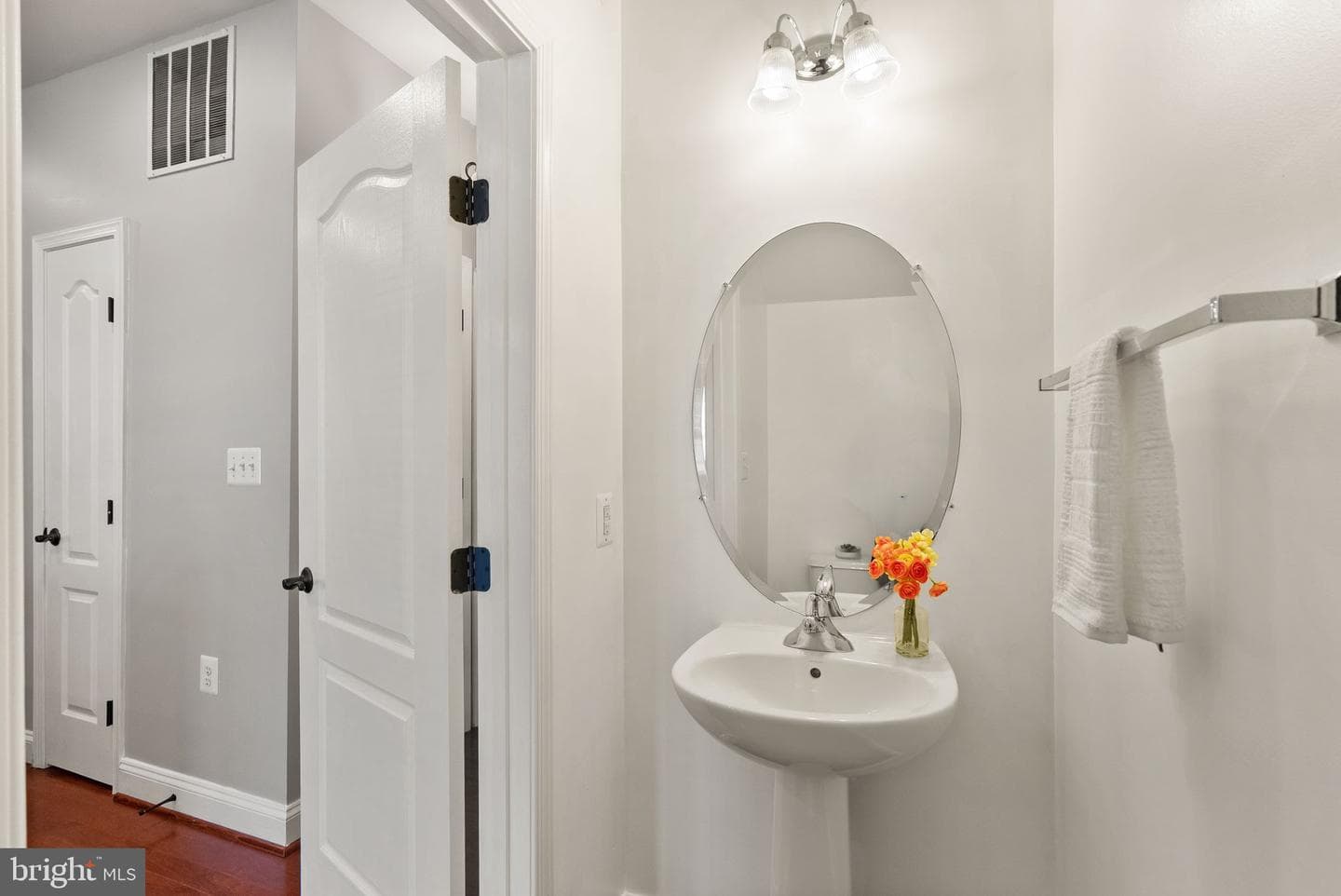 242 N Summit Avenue N #21 photo 7