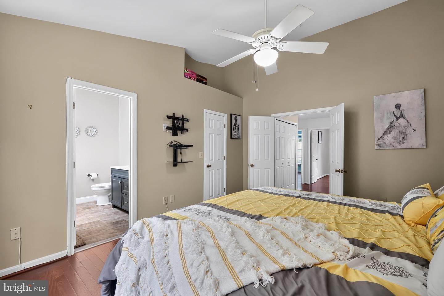10 Augustine Court photo 15