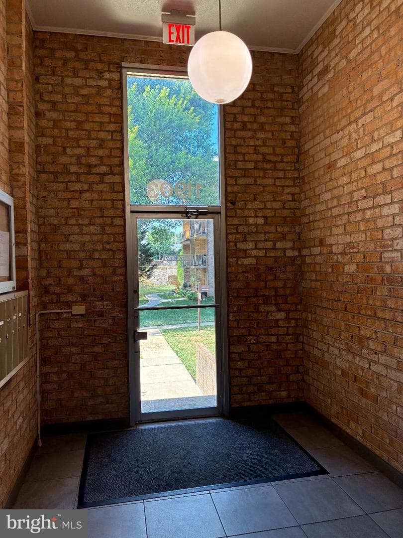 11903 Parklawn Drive #102 photo 18