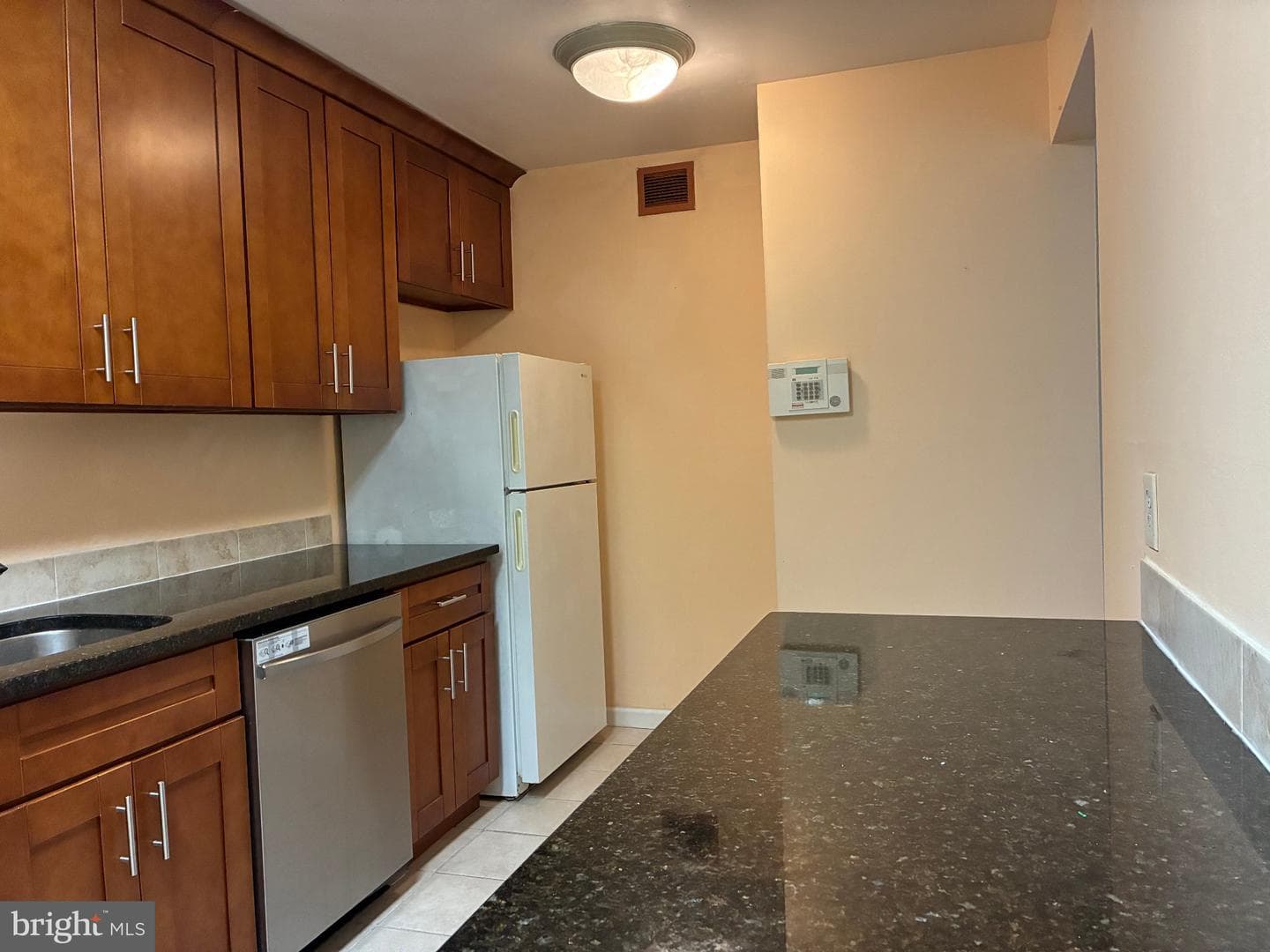 11903 Parklawn Drive #102 photo 9