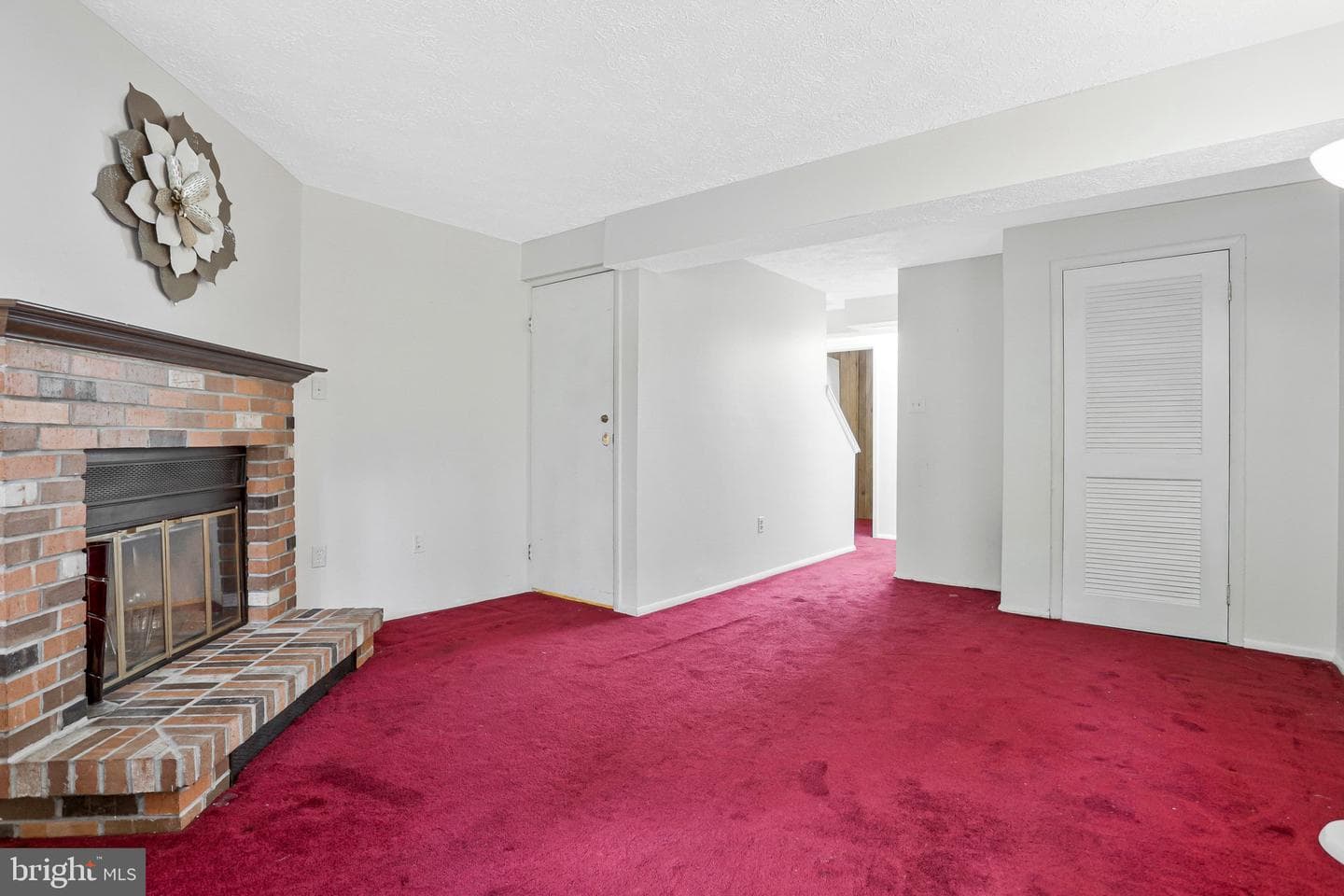 2837 Shepperton Terrace photo 28