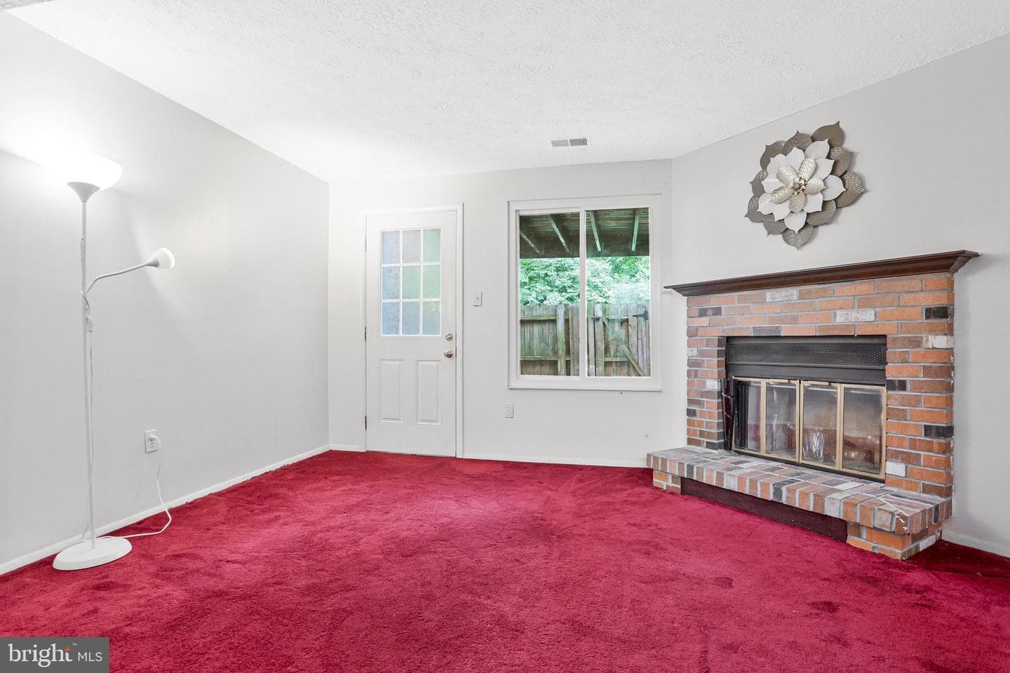2837 Shepperton Terrace photo 30