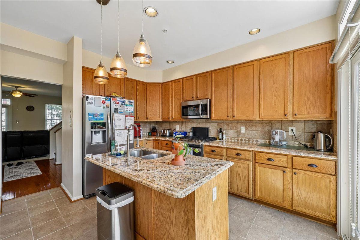 7804 Yankee Harbor Drive photo 11