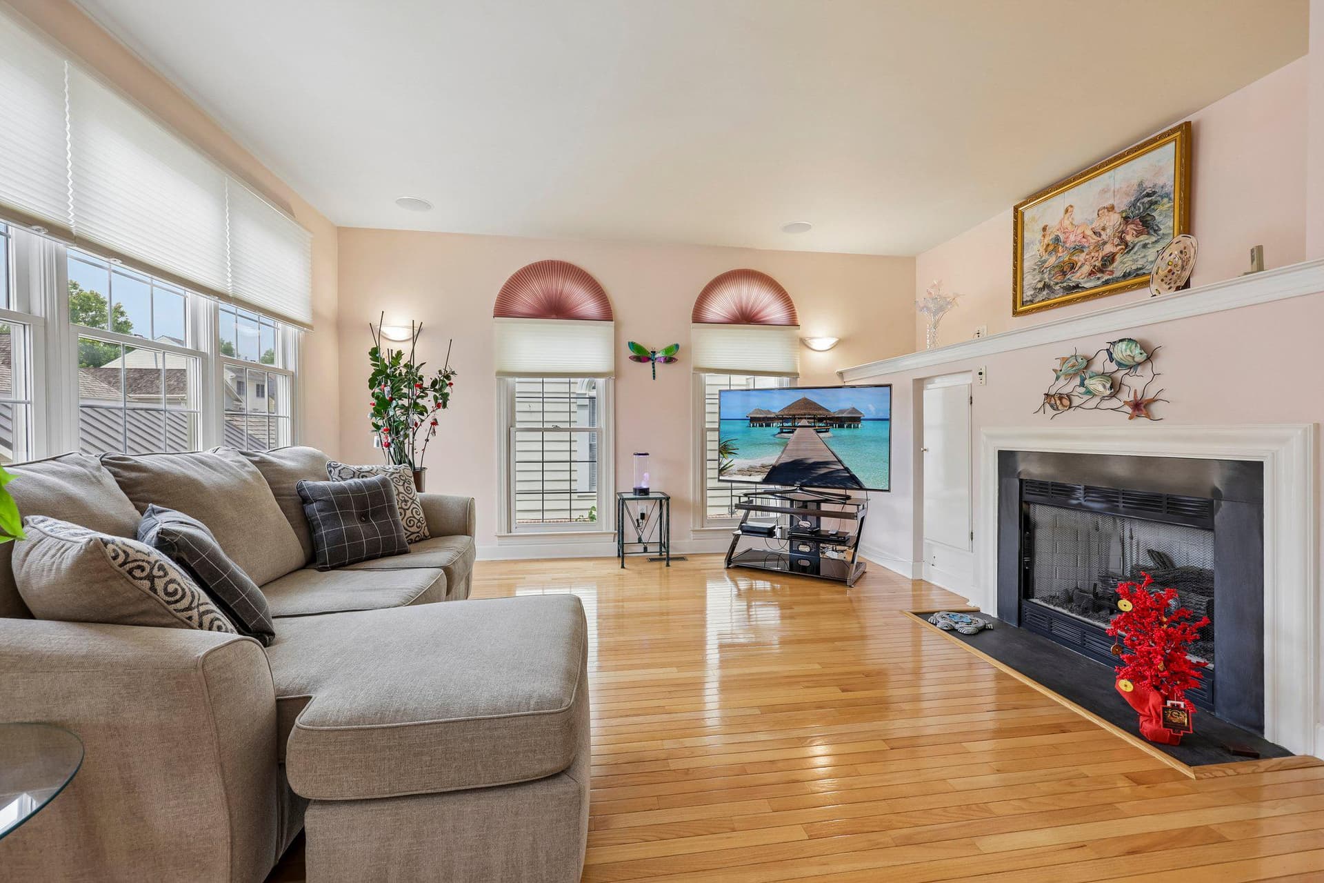 331 Alfandre Street photo 11
