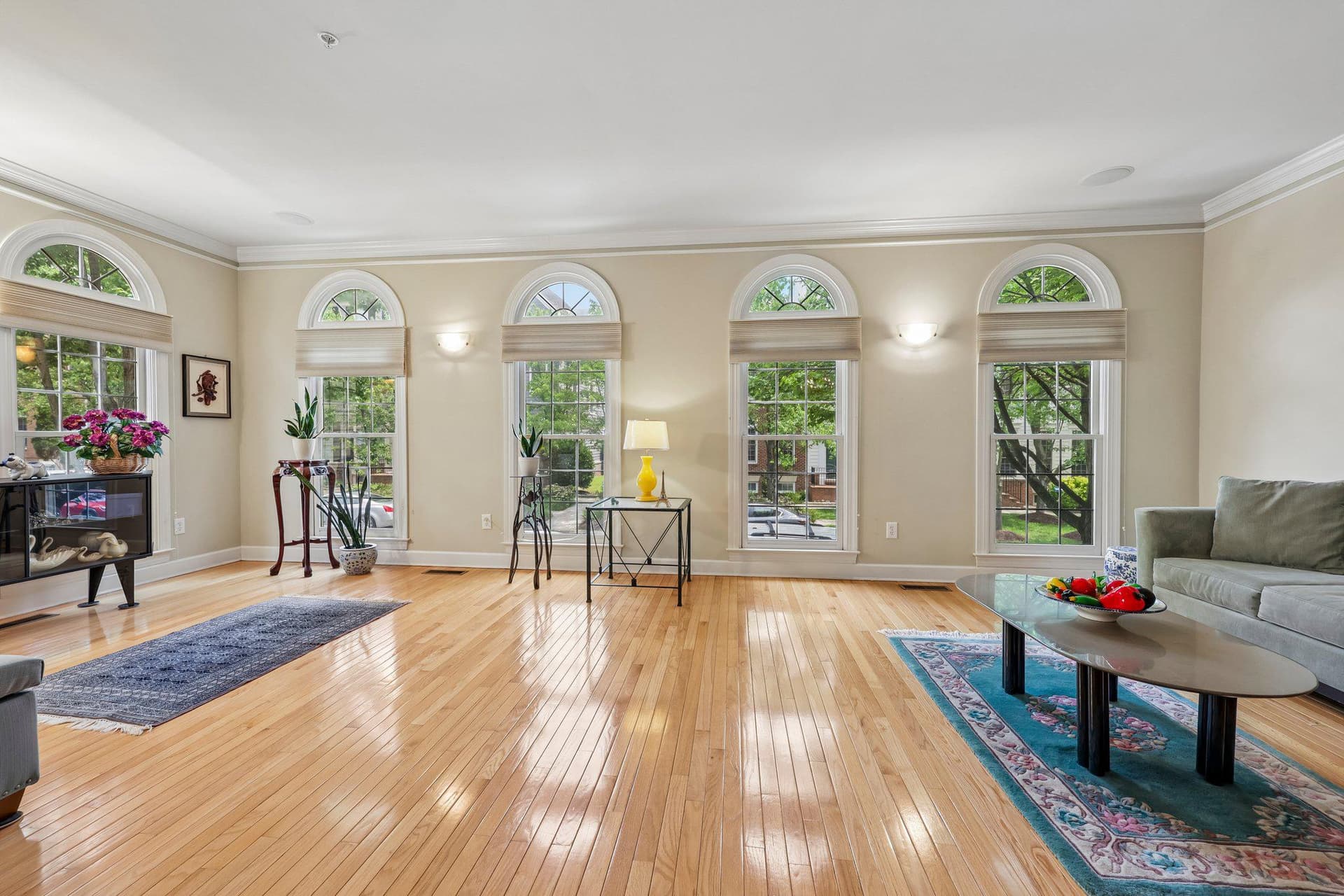 331 Alfandre Street photo 7