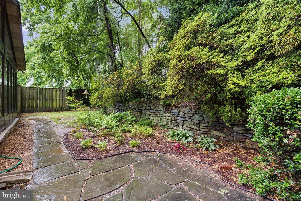 10802 Lockridge Drive photo 44