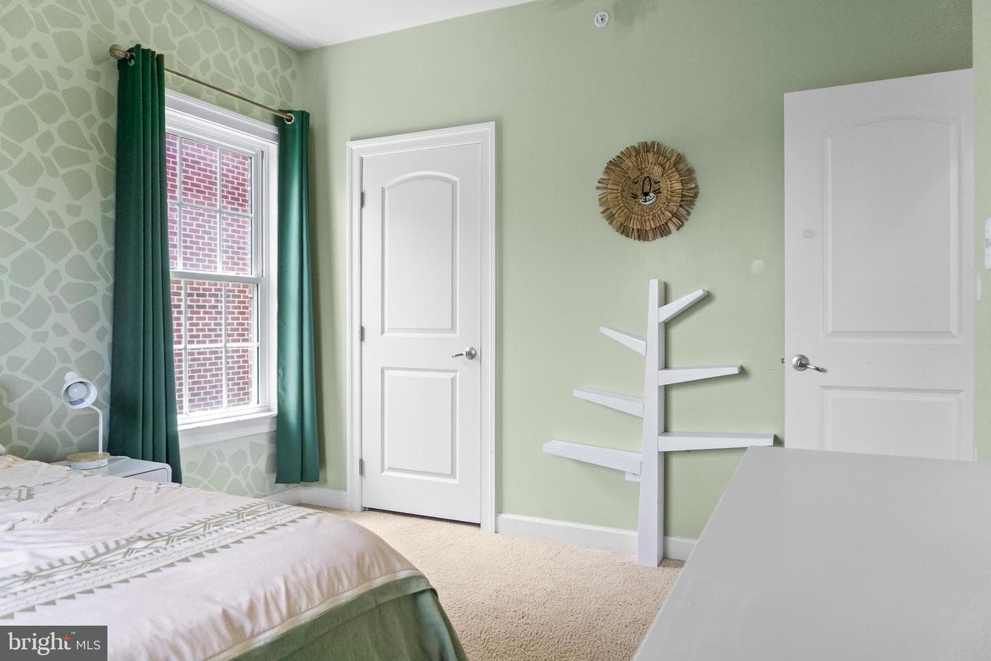 132 Liriope Place photo 39