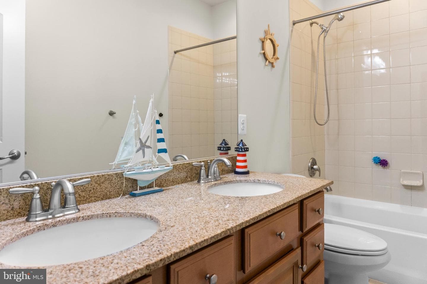 132 Liriope Place photo 40