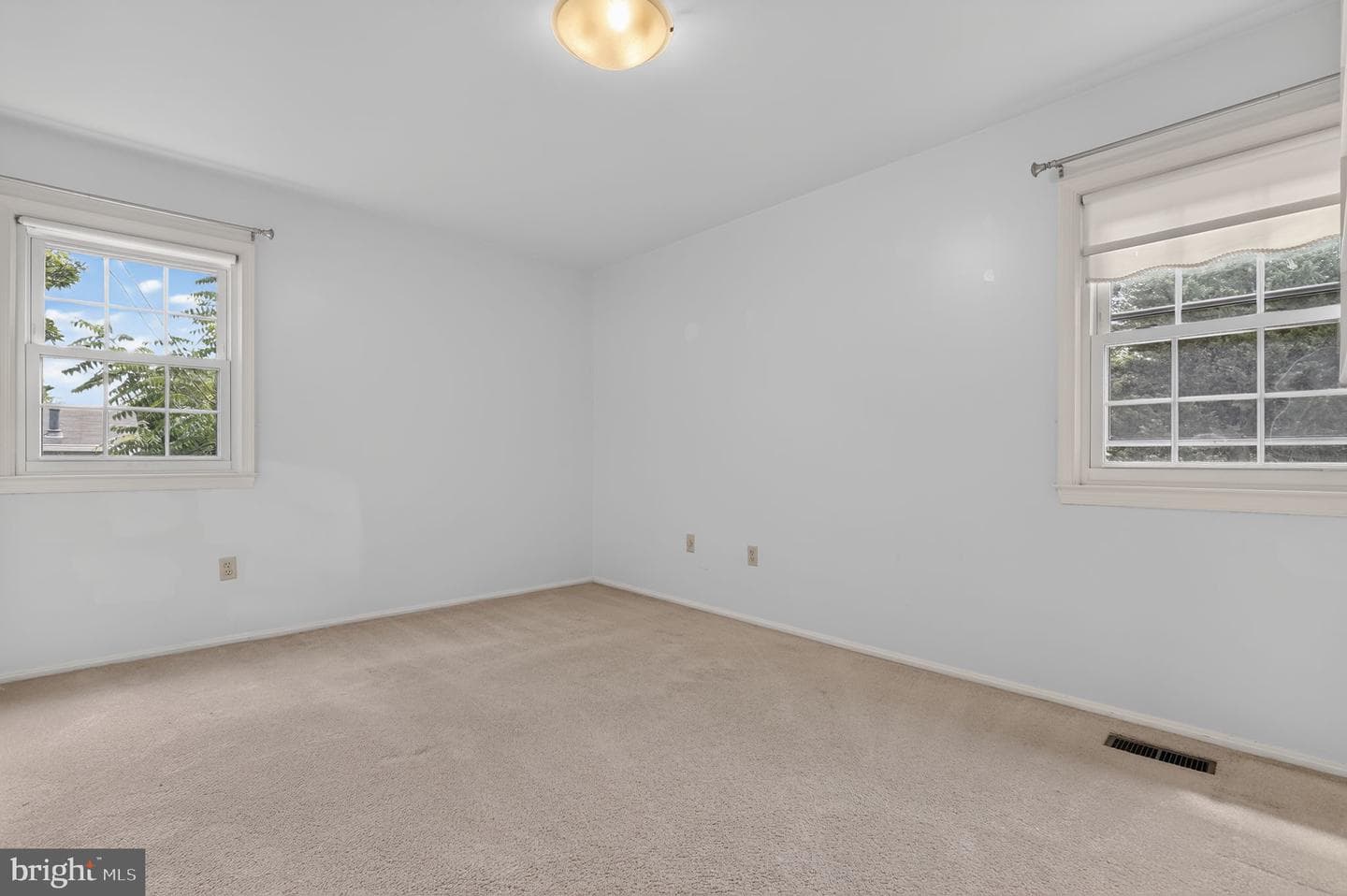 8912 N Westland Drive photo 30