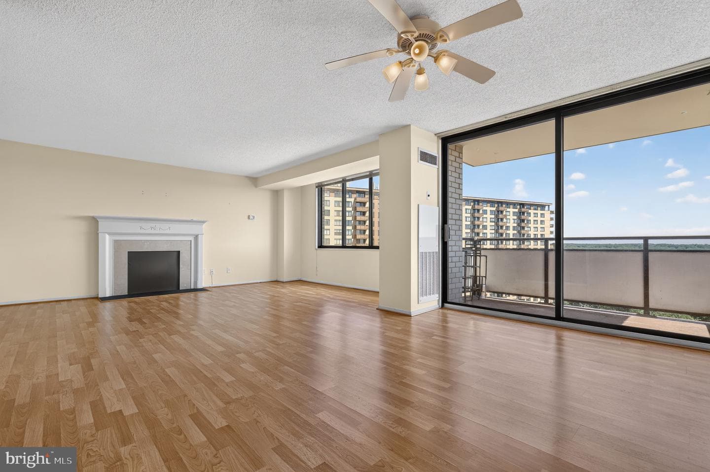 5225 Pooks Hill Rd # 1319S photo 13
