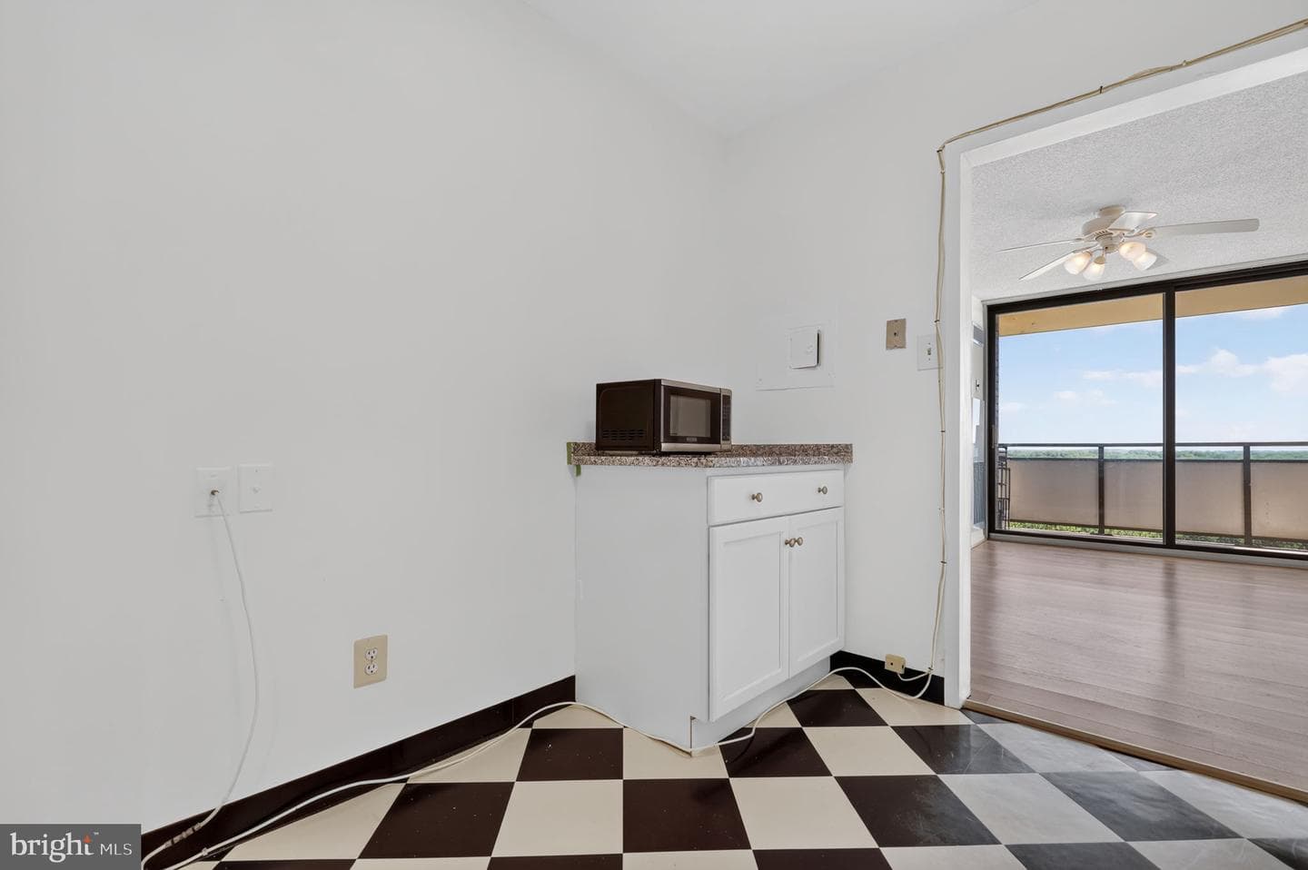 5225 Pooks Hill Rd # 1319S photo 17