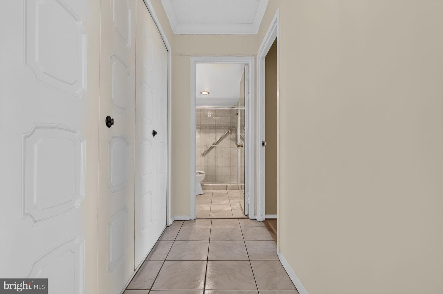 5225 Pooks Hill Rd # 1319S photo 22