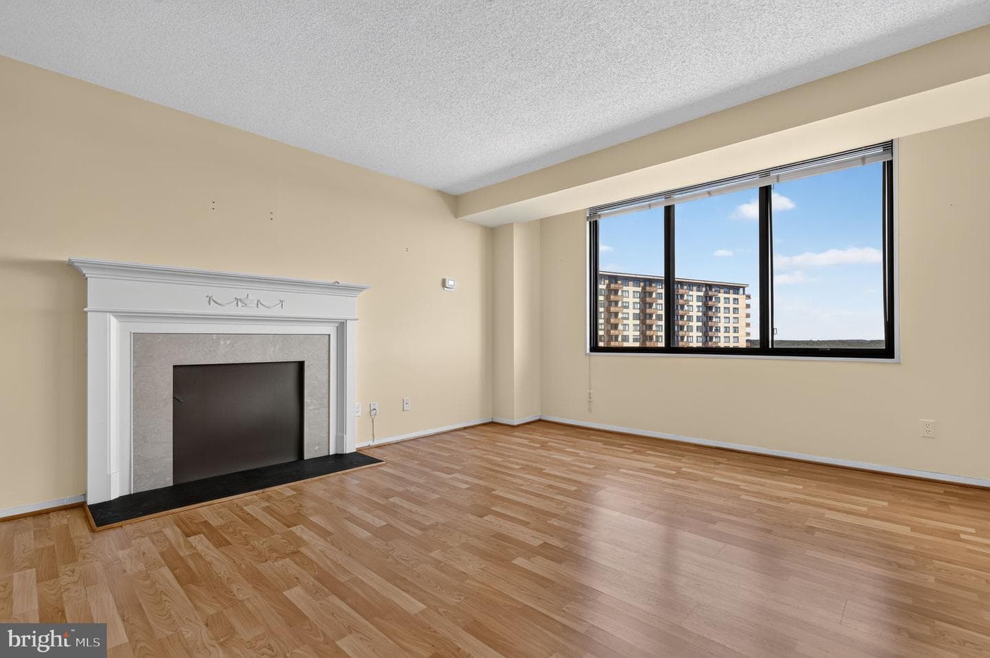 5225 Pooks Hill Rd # 1319S photo 6