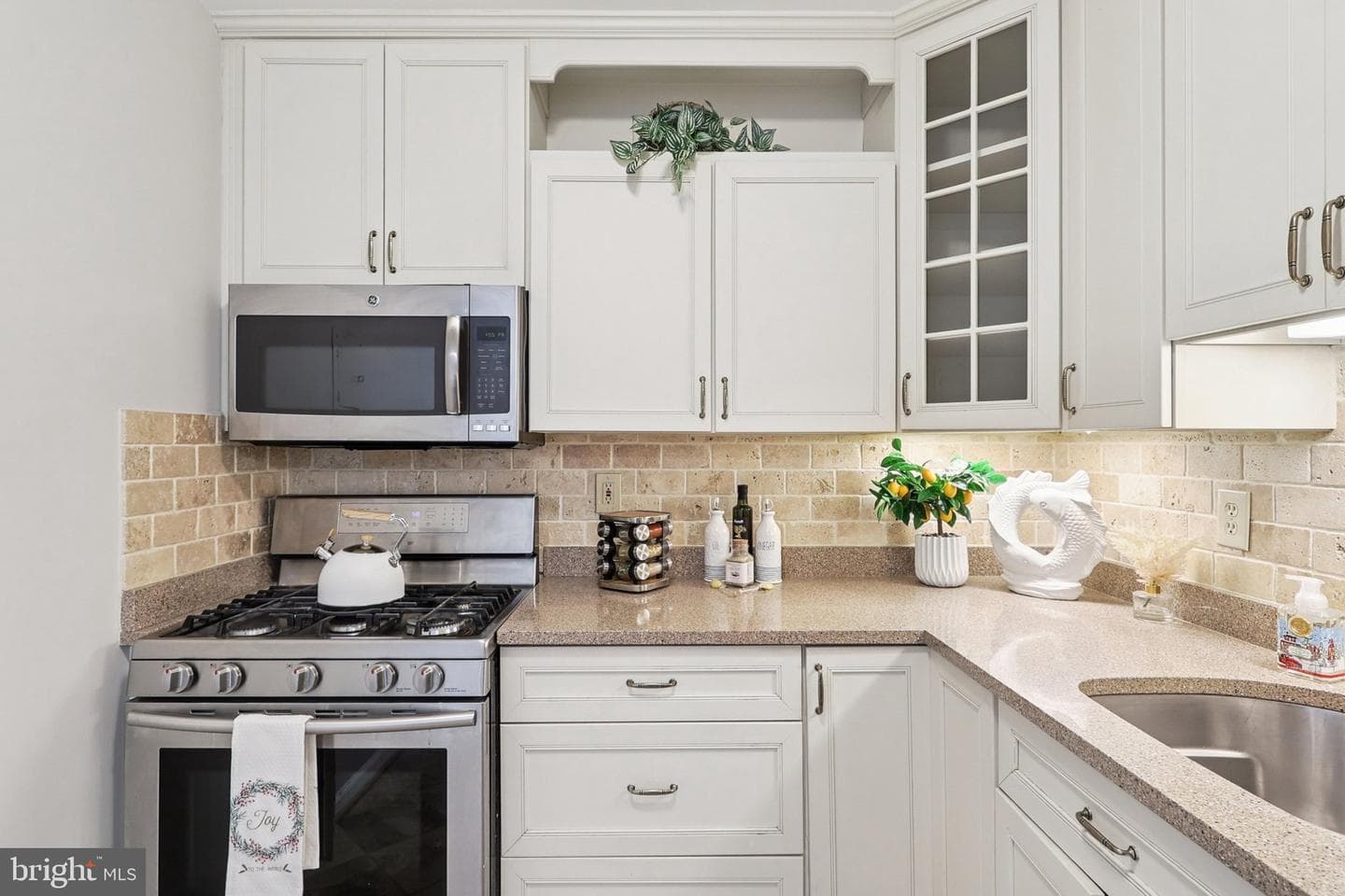 4977 Battery Lane #1-610, Bethesda
