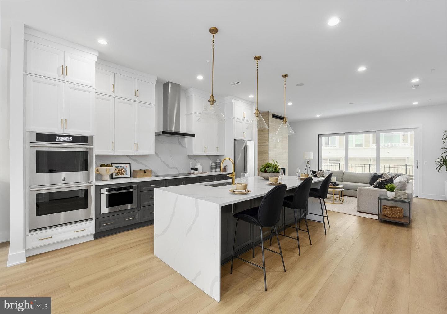 8605 Erdem Place, Chevy Chase