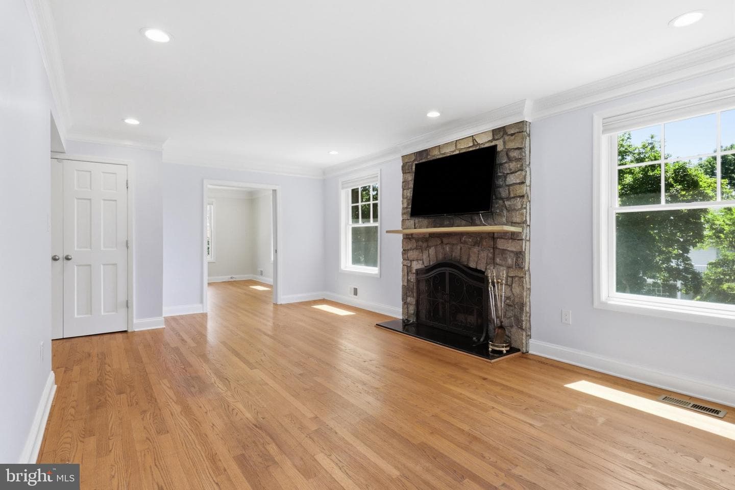 6012 Overlea Road photo 9