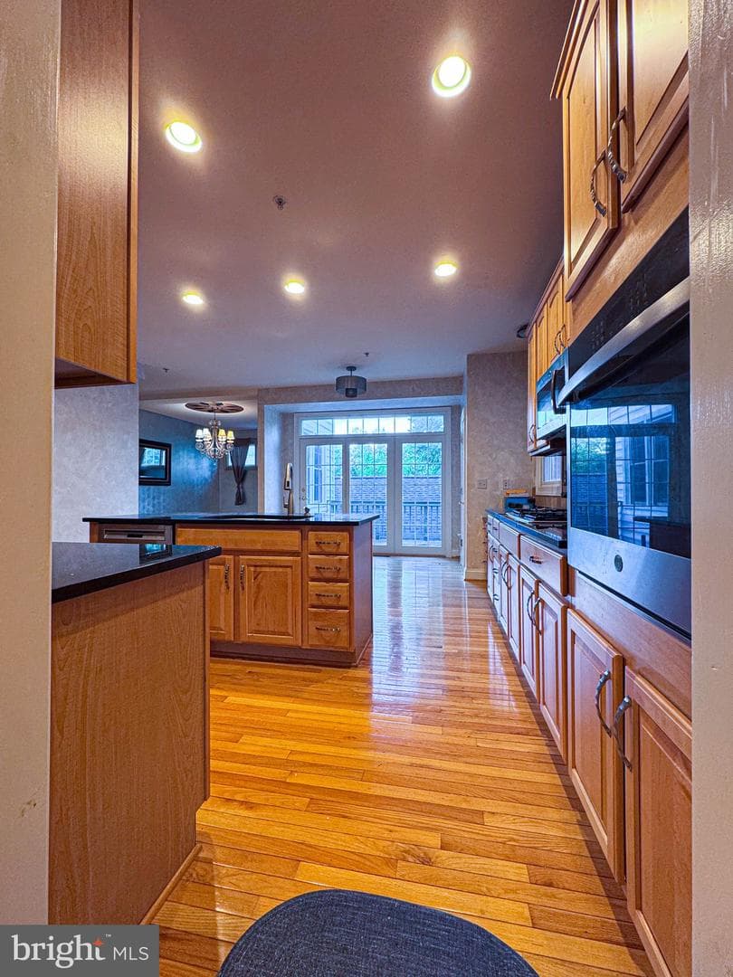 608 Pleasant Dr photo 22