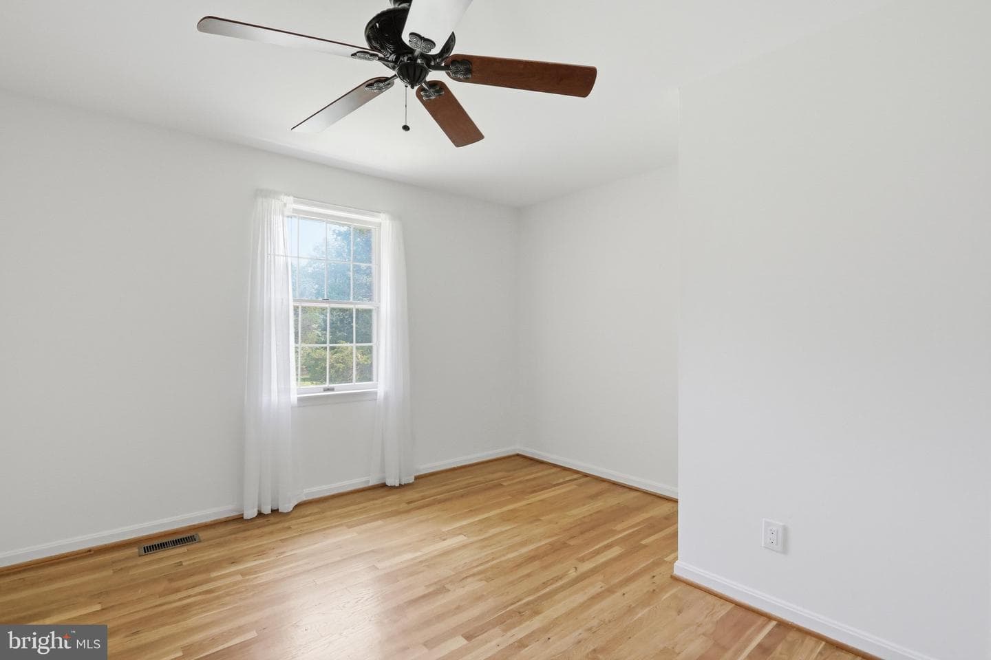 21830 New Hampshire Avenue photo 21