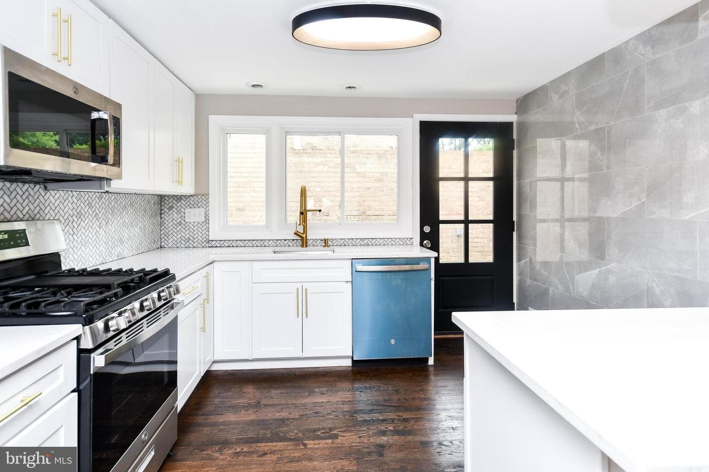 19104 Roman Way photo 22