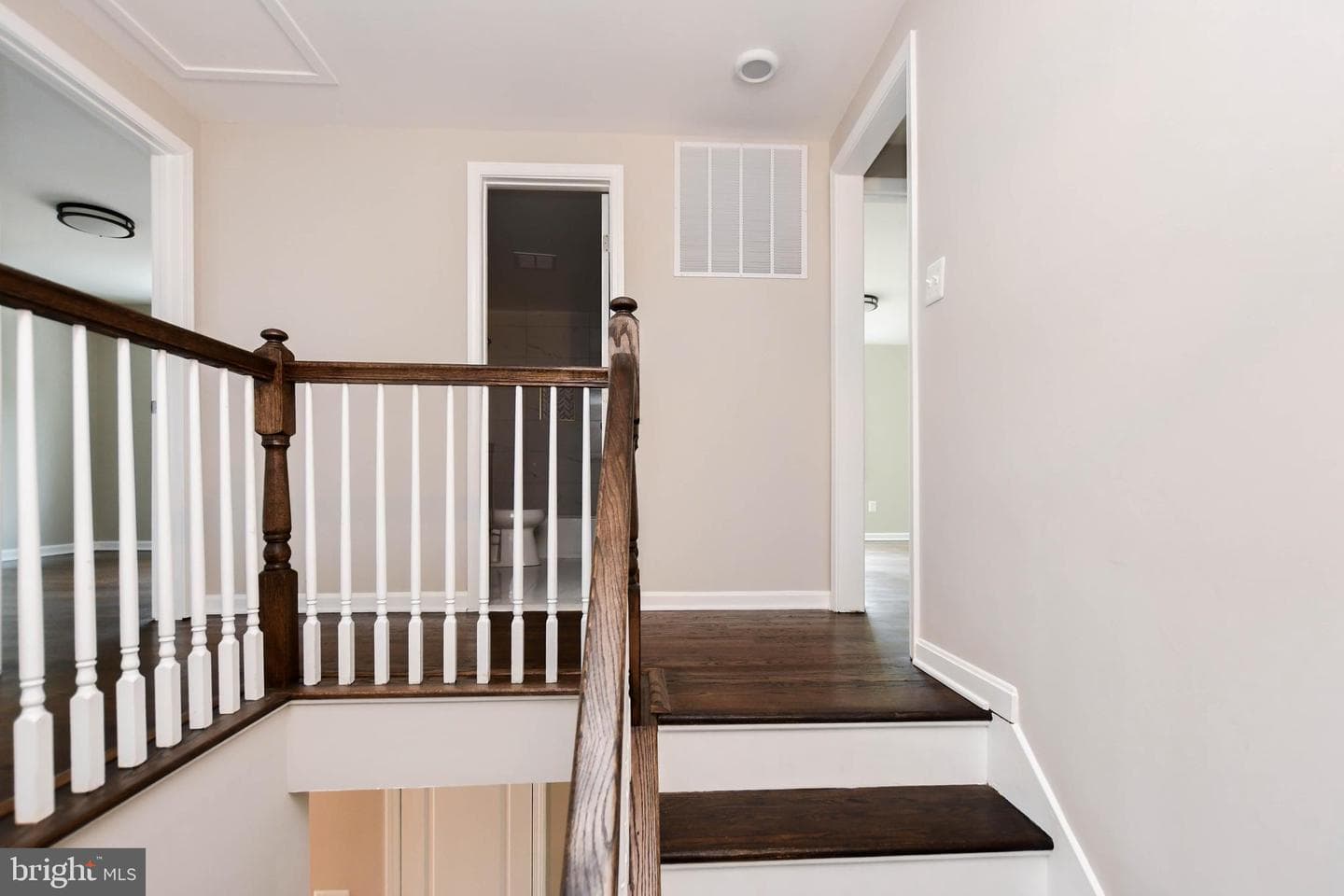 19104 Roman Way photo 48