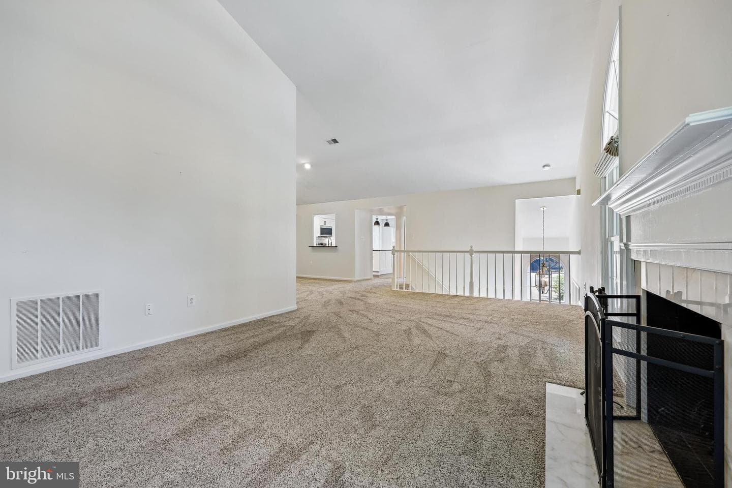 5823 Linden Square Court #52 photo 20
