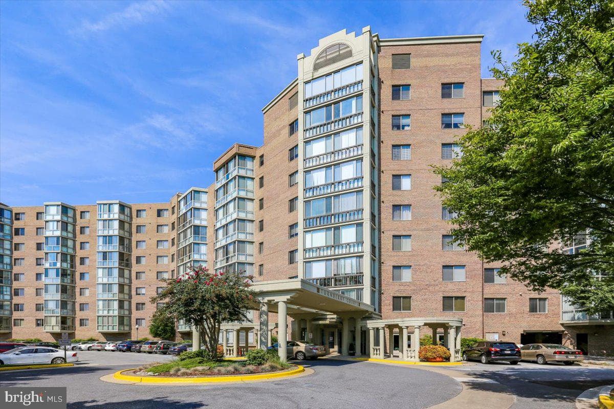 3005 S Leisure World Blvd # 706, Silver Spring