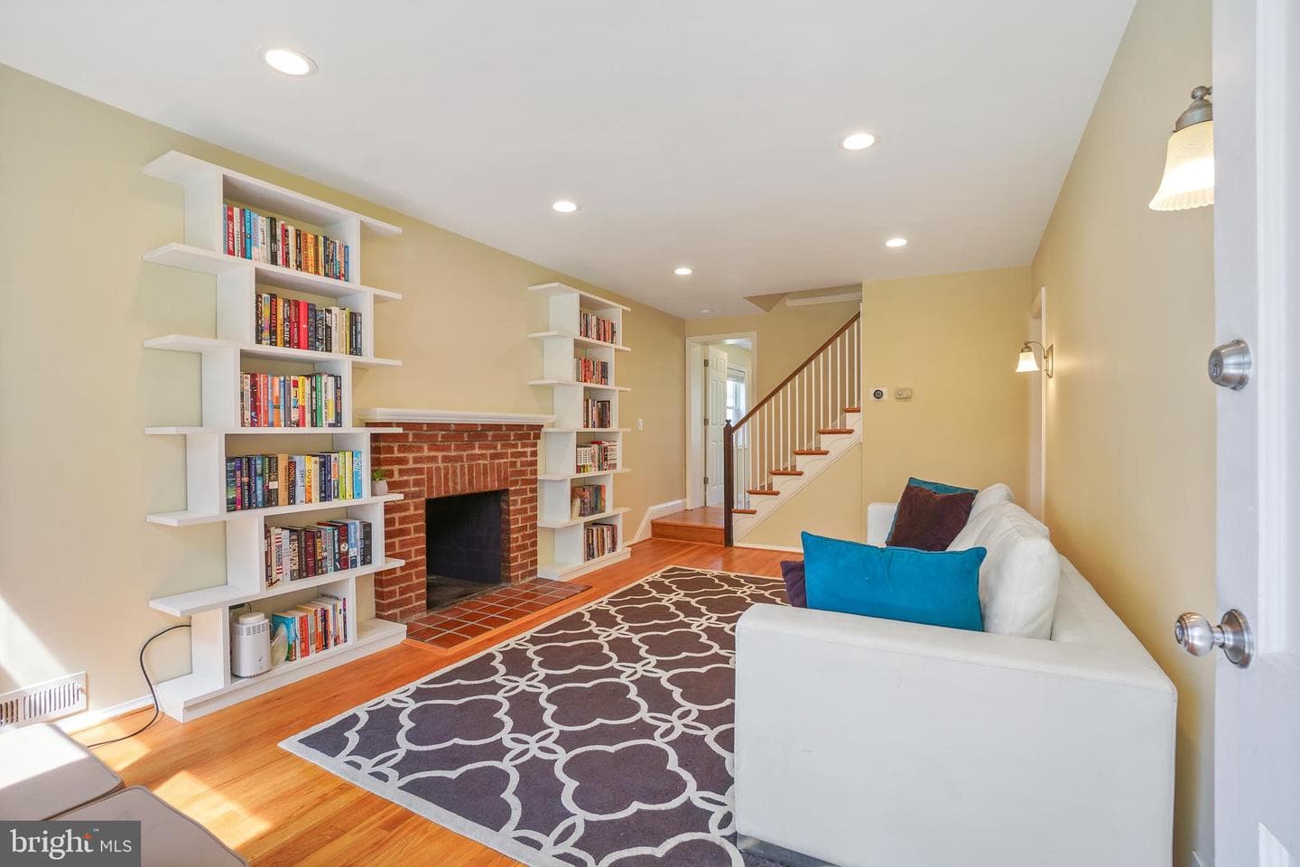 2905 Kensington Boulevard photo 4