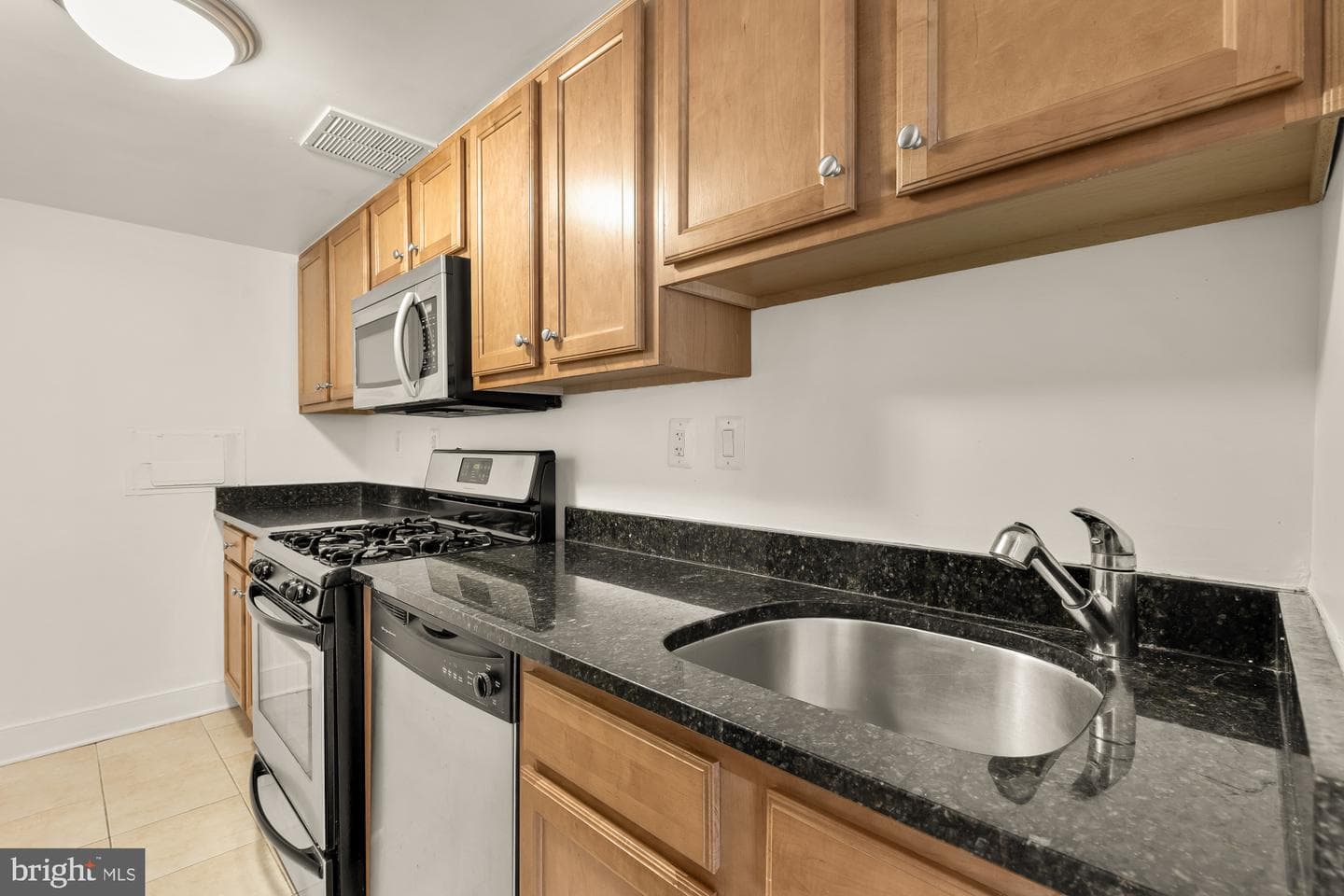 1220 Blair Mill Rd # 101 photo 10