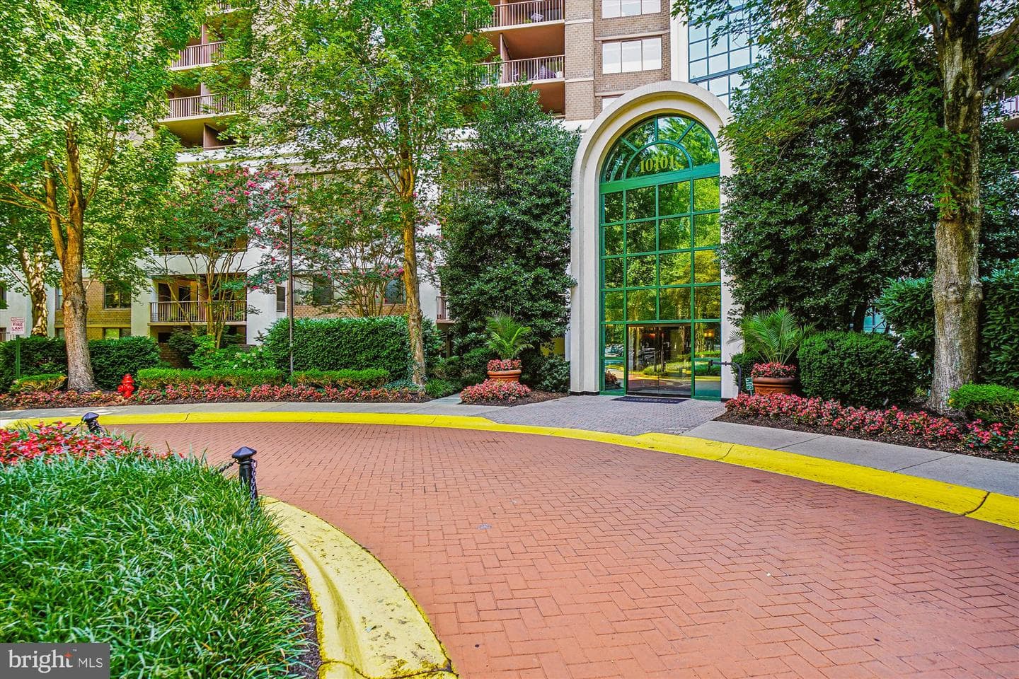 10101 Grosvenor Place #407 photo 31