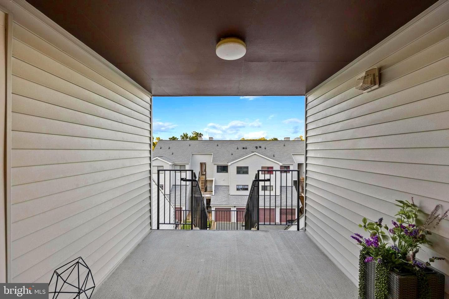 1611 Carriage House Terrace #1611-F photo 13