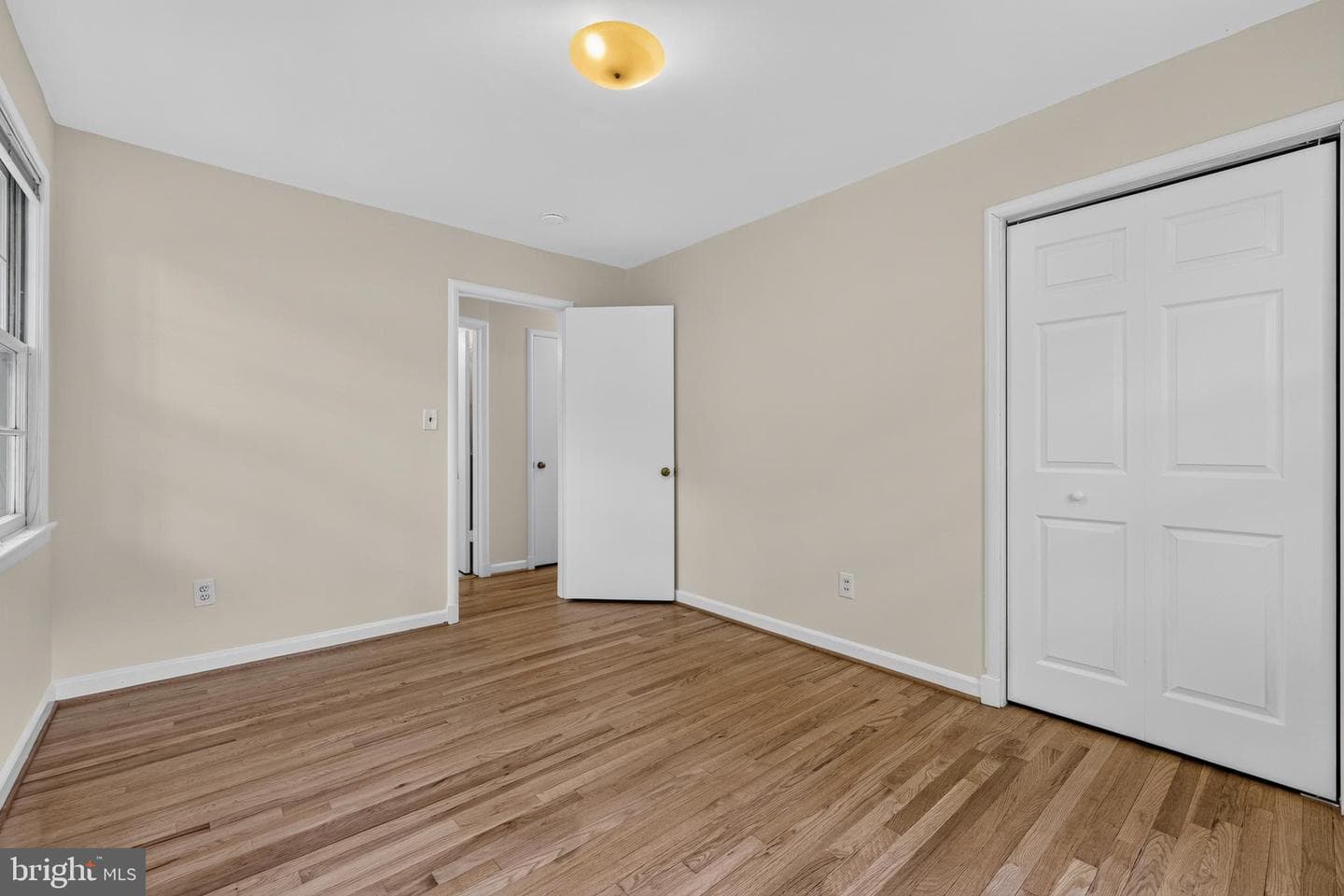 3505 Kensington Court photo 16