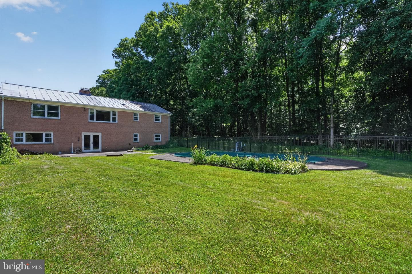 22300 Peach Tree Road photo 10