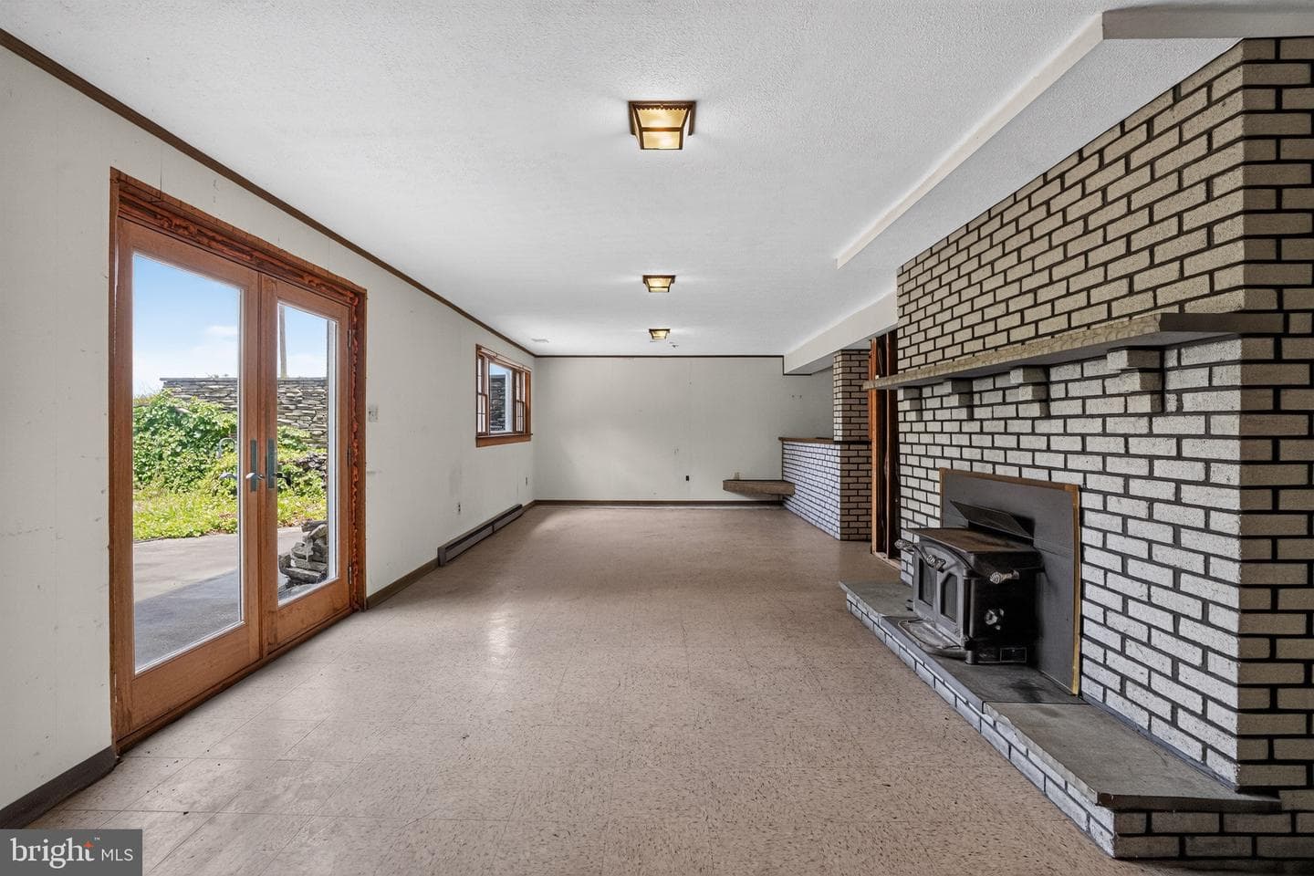 22300 Peach Tree Road photo 37