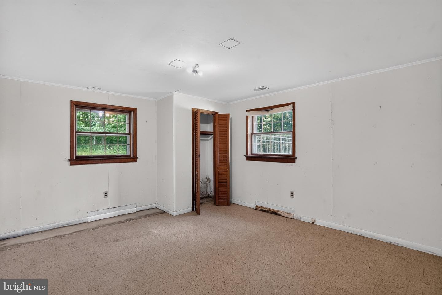 22300 Peach Tree Road photo 41