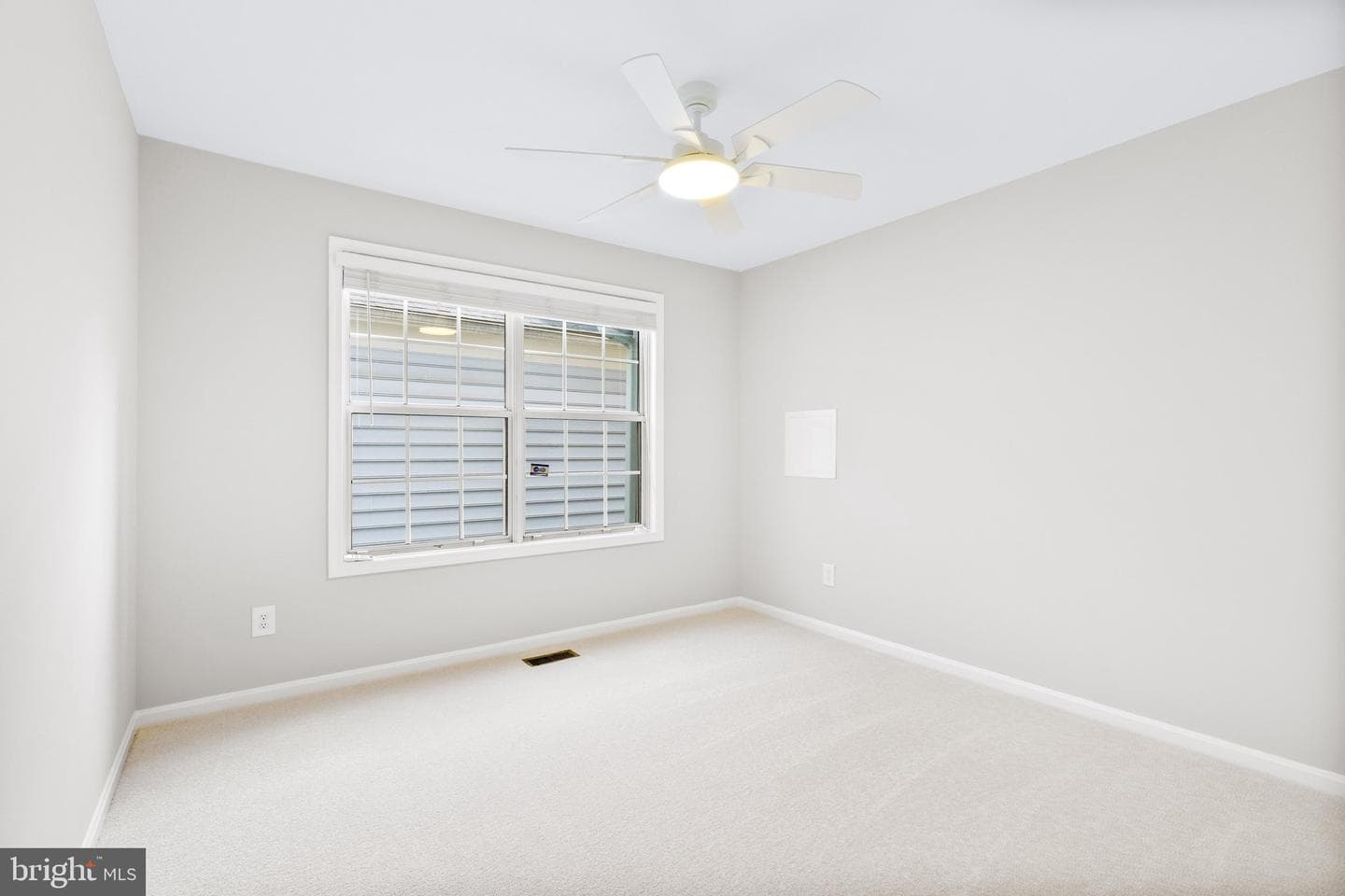 8329 Marketree Circle photo 27