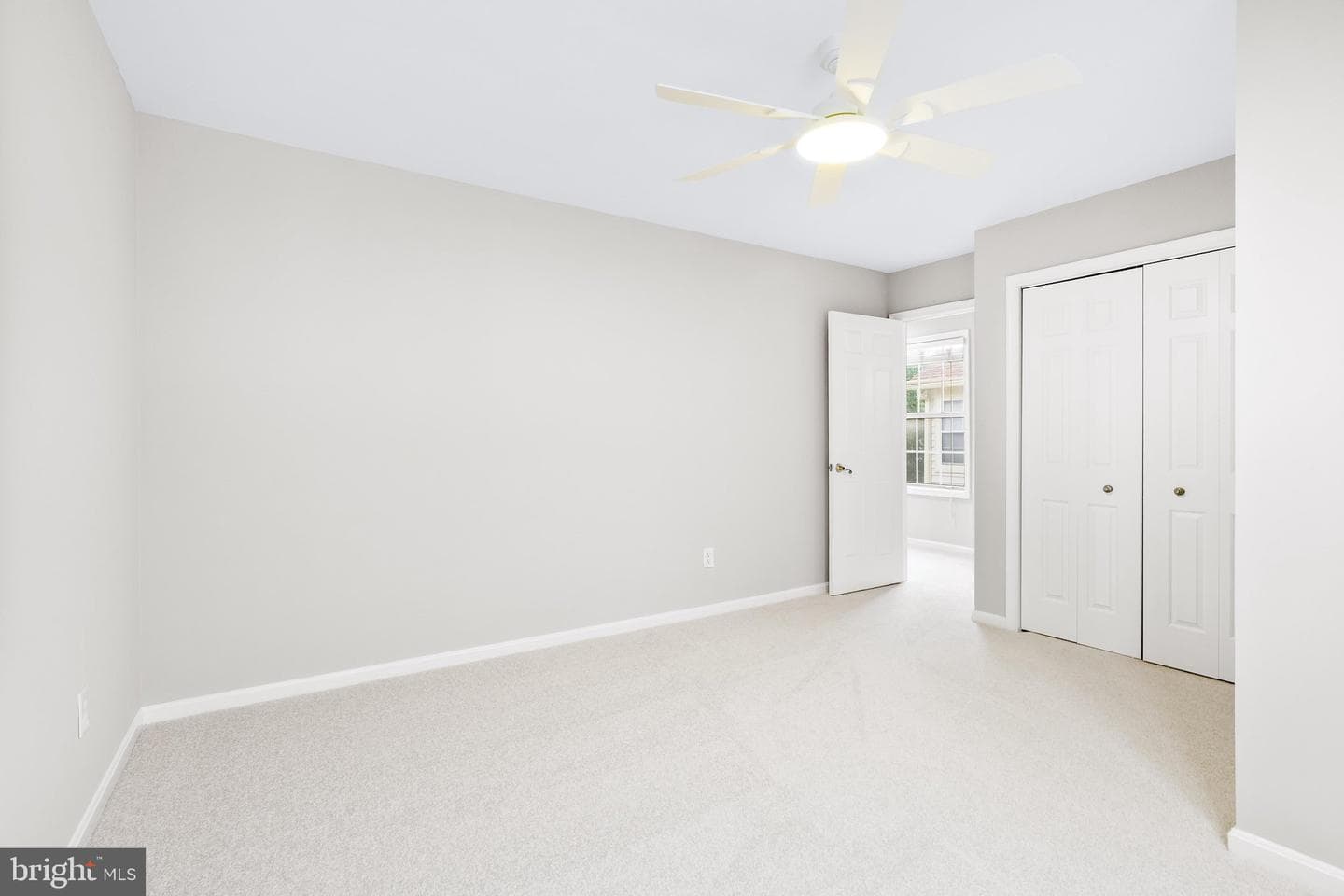 8329 Marketree Circle photo 31