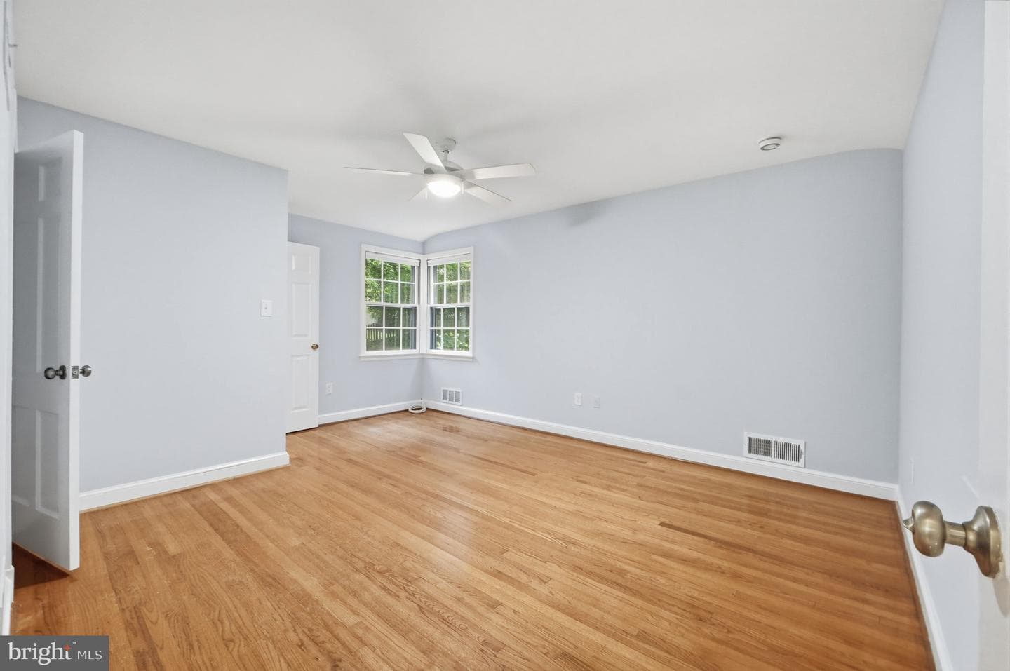 5910 Overlea Road photo 19