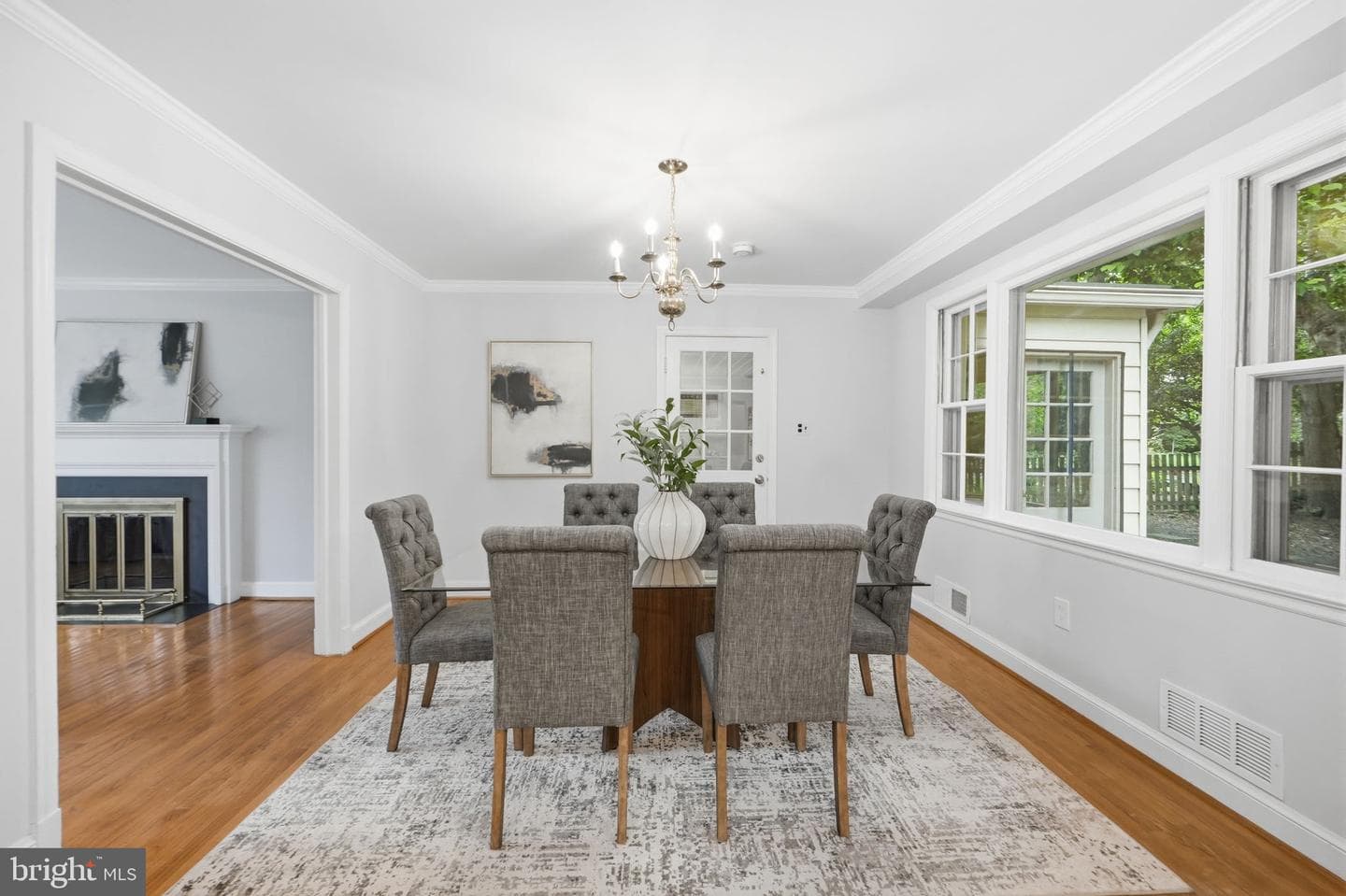 5910 Overlea Road photo 9