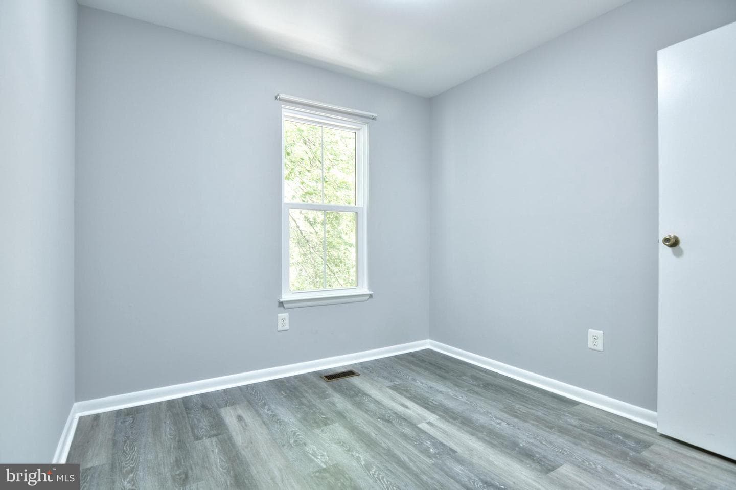 13326 Waterside Circle photo 23