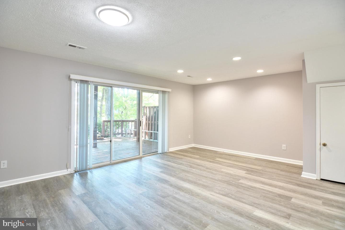 13326 Waterside Circle photo 28