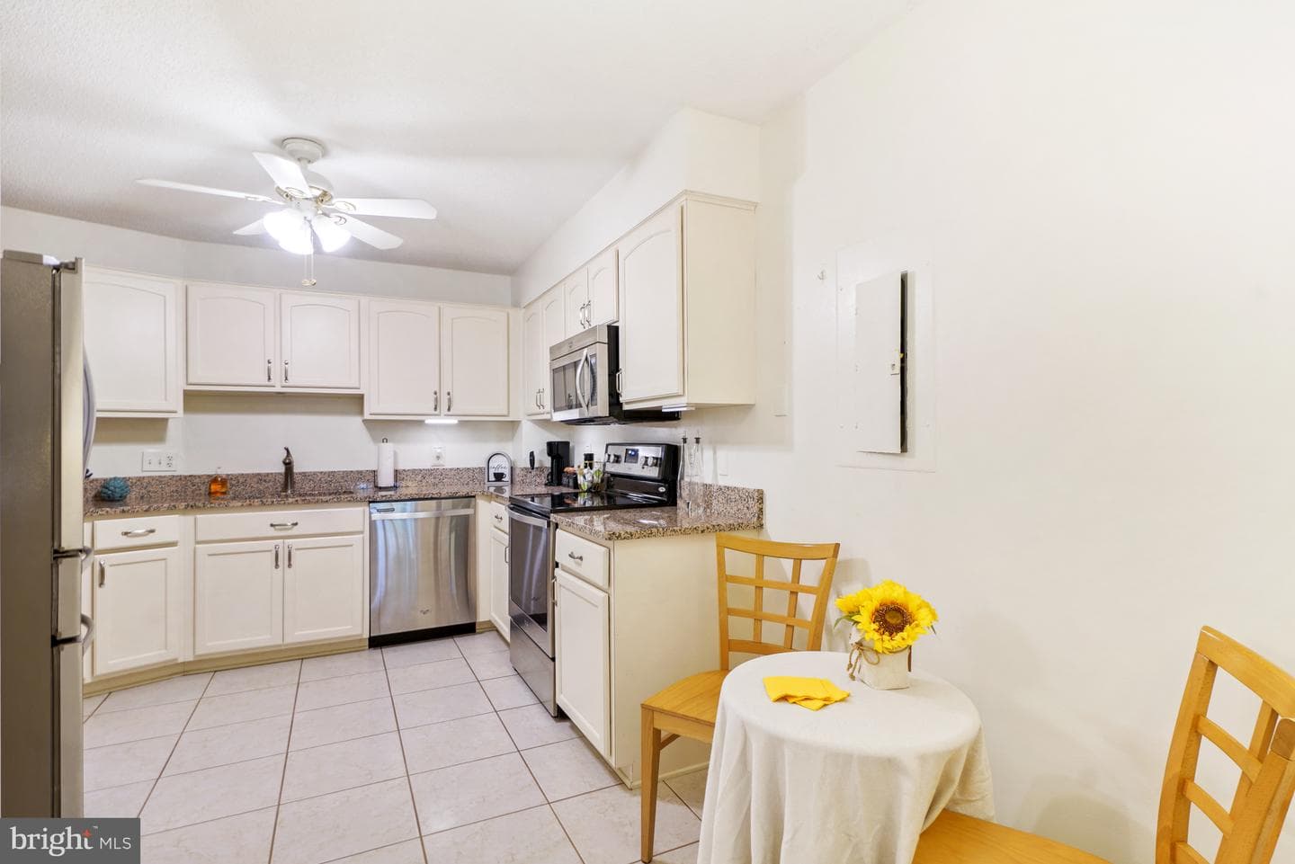 14805 Pennfield Circle #206 photo 11