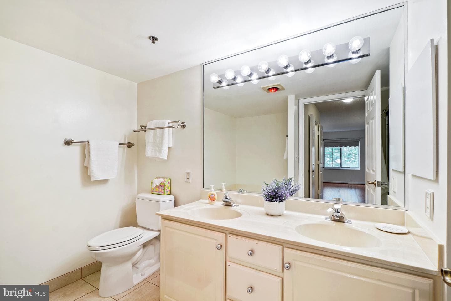 14805 Pennfield Circle #206 photo 22