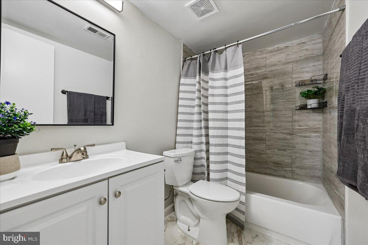 740 Quince Orchard Boulevard #102 photo 23