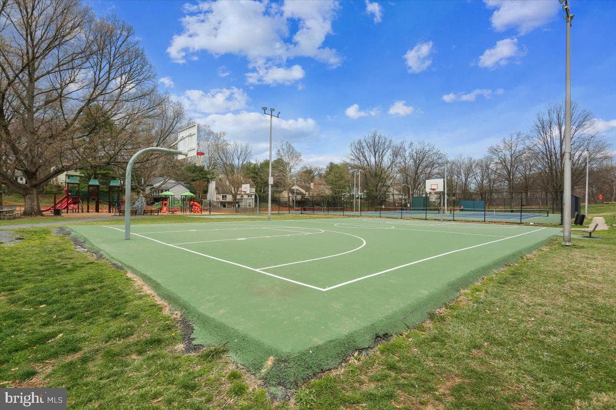 740 Quince Orchard Boulevard #102 photo 36