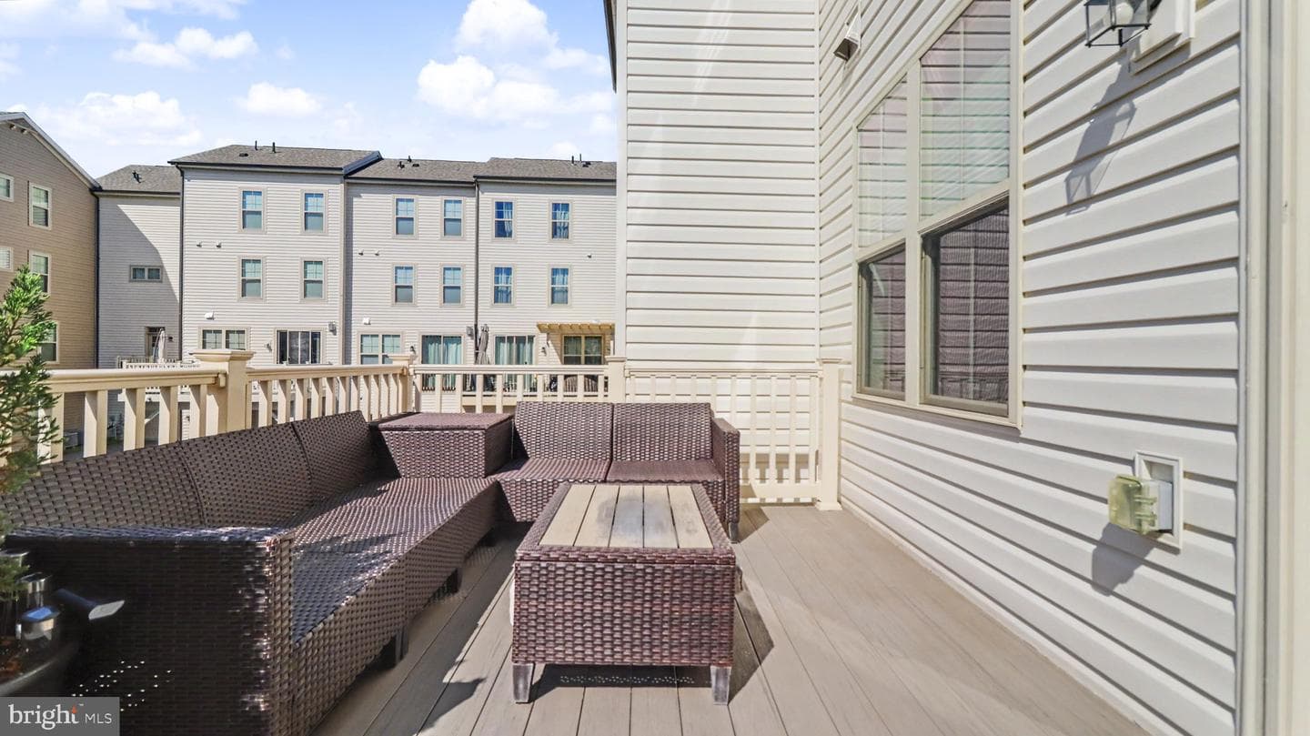 13813 Byrne Park Drive photo 47
