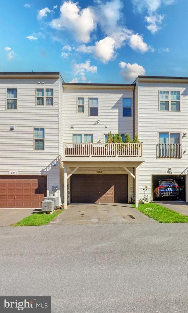13813 Byrne Park Drive photo 52