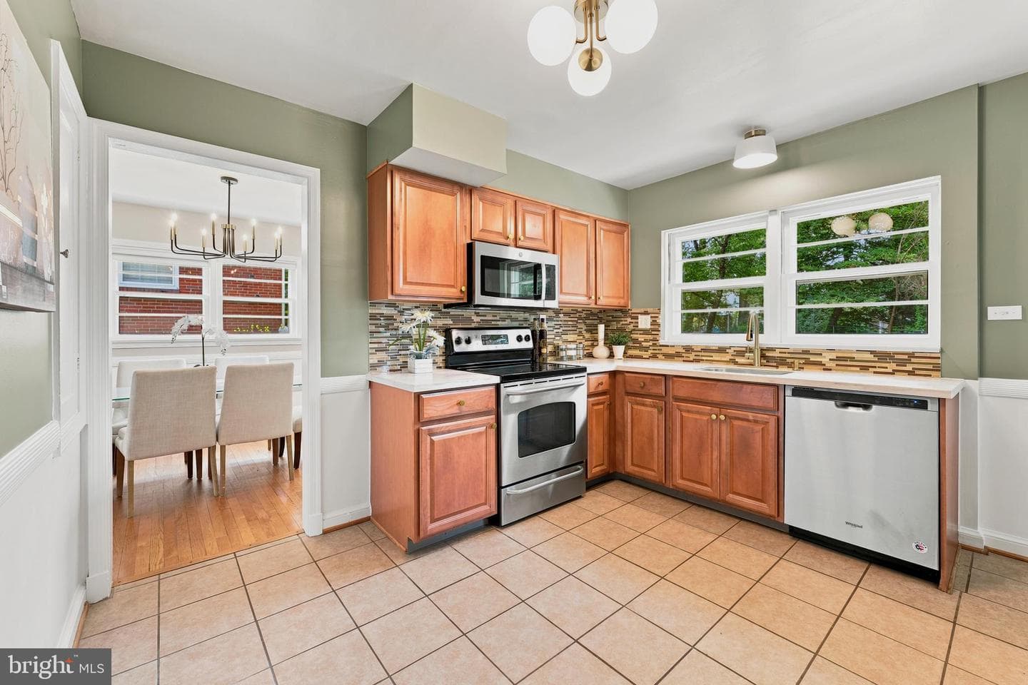 9703 Woodland Drive photo 16