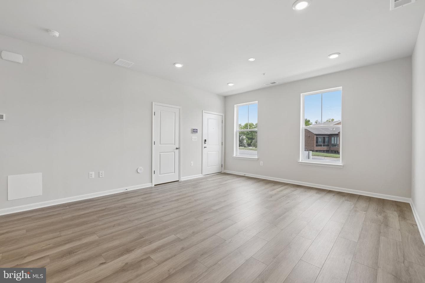 19542 Village Walk Drive photo 10