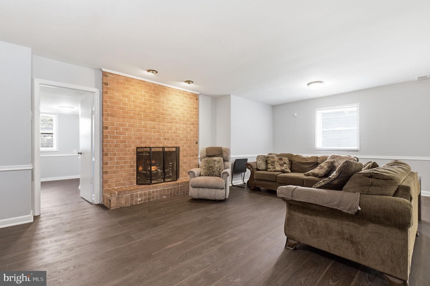 3421 Canberra Street photo 22
